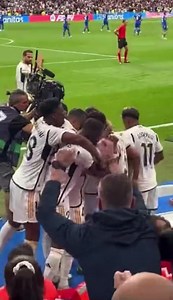 268K views · 10K reactions | احتفال اللاعبين بهدف الفوز من المدرجات  | MD Station | Facebook