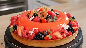 29K views · 697 reactions | La Tarte aux Fruits Rouges✨ Une Recette à retrouver dans mon Ebook 1: https://pastryfreak.fr/ebook/ #tarte #pie #fruitsrouges #red #recettfacile #patisserie #pastry #pastryfreak #ebook #food #cooking #yummy #fruit #fraise #framboise #berries | Les Ateliers de Ludo - LMP 7 | Facebook