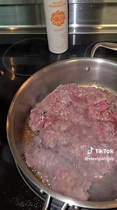 How to Cook Ground Beef in Stainless Steel Pan