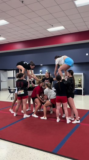 PYRAMID!!!!! #cheer #kentucky #fyp #abcxyz