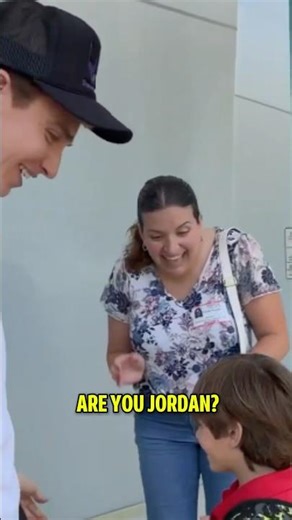 Surprising a fan with a LAMBORGHINI pt. 2 🤘🏻