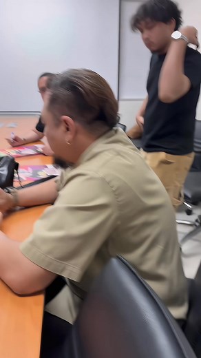 1.6M views · 78K reactions | สำหรับแฟนบังโต ดูกันให้หายคิดถึงนะ #เจอกันแป๊บเดียวคลิปมีเยอะจัง #แอดมินทำงานดี #DaxRockRider #ลูกชิ้นเนื้อแท้ #บังโต | DAX ROCK​ RIDER | Facebook