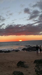 Maui sunset☀️🌊😱🌴 📸@mauiblog | Experience Hawaii Media