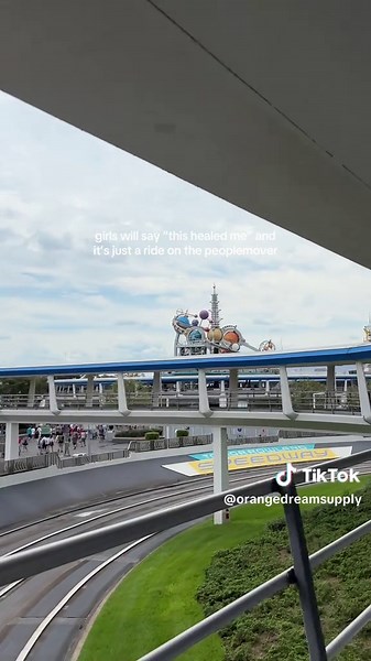 Disney World: Joyful Moments for Girls at Disney