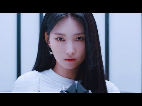 EVERGLOW - FIRST (Official Video)