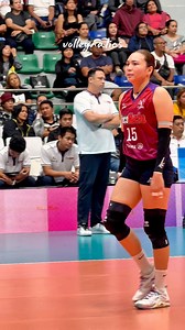 Perfect connection—Deanna to Royse, point secured! 💥 #pvl #fblifestylechallenge2025 #everyoneシ゚ #chocomuchoflyingtitans | Volleynatics