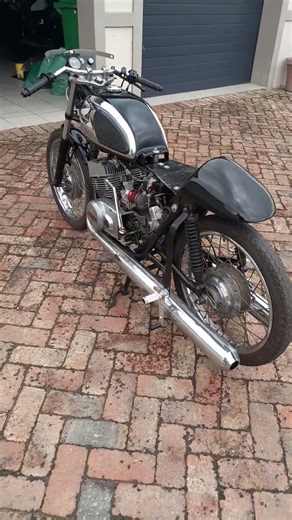 Walk around project Suzuki gt250 2 stroke