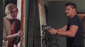 Watch Bones Season 8 Episode 1 - The Future in the Past