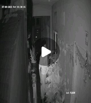 Namma Bengaluru on Instagram: "The man is opening window and he is trying to take bike key I think or trying to steal laptop and phones It's 5th cross Whitefield Brooke bond near Yamaha showroom #NammaBengaluroo #Bangalore #Bengaluru #bangalorerain #bengalururains #bangalorerains☔️ . . #silkboard #whitefield #marathahalli #hsr #MGRoad #BrigadeRoad #sarjapura #btmlayout #jayanagar #jpnagar #basavanagudi #banashankari #koramangala #Indiranagar #sonysignal #agara #malleshwaram #krpuram #hennur #heb