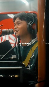 From breakdowns to breakthroughs — katulad ng ‘Ano Ba Talaga Tayo?’ na nagbibigay liwanag kahit may sakit. 🌅 Watch the full Wish Bus performance on Wish 107.5’s YouTube channel. 🔗 https://youtu.be/-XxP7GWKbiQ?si=iwVr6p1wctgCpw6G #TheJuansOnWish #TheJuansABTT #TheJuansTAWID | The Juans