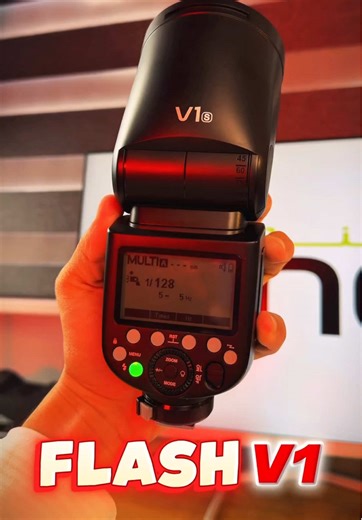 FLASH GODOX V1 SONY 🔥🤩❤️👌 Prix : 48500 DA 📞📱( 0540905207 / 0793787427 Appelez ou contactez (whatsapp/Telegram) Livraison disponible 69 wilaya avec paiement à la livraison ou par CCP 🚚📞🤝 #photography #videography #renohdz