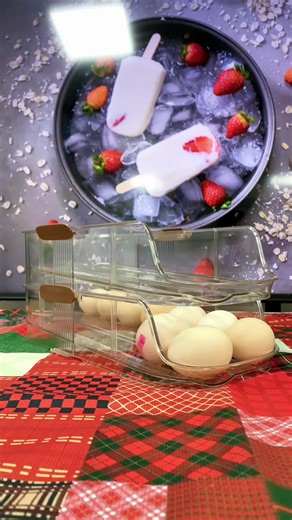 The must-have cup for iced coffeelovers! Say goodbye to watery drinks!#lcedCoffee #CoffeeLover #MustHave #lceCubeBottle