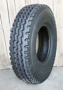 [Hot Item] High Quality TBR Tyre Light Truck Tire with 700r16