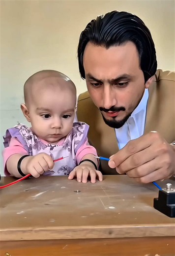 🔥Complete Tutorial for Viral AI‑Photo Video Trend TikTok viral AI template, an extremely fun and easy‑to‑use AI template video tutorial. Easily create your own popular and interesting videos. Just upload one photo and you can effortlessly generate videos of the same style. Follow the tutorial, you can finish it in just two minutes. وائرل AI فوٹو ویڈیو رجحان کا مکمل ٹیوٹوریل ٹک ٹاک کا وائرل AI ٹیمپلیٹ، انتہا ہی دلچسپ اور استعمال میں آسان AI ٹیمپلیٹ ویڈیو ٹیوٹوریل۔ آسانی سے اپنے مقبول اور دلچسپ و