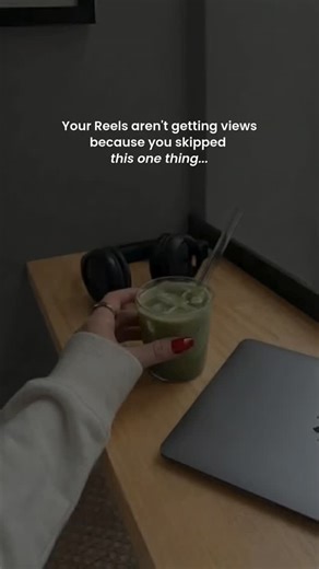 Victoria | Digital Marketing | Digital Products on Instagram: "Still stuck at the same views... no matter how consistent you are? Same. I kept posting every day and doing everything “right”: → trending audios → viral hooks → niche hashtags → aesthetic edits …but my reach stayed flat. Then I realized the problem wasn’t my content — 📌 Instagram simply didn’t know who it was for. Once I started optimizing before posting (not after), everything shifted. Here’s the exact workflow I follow before eve