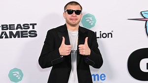 "You're not a real supporter": Jynxzi slams his fans for wanting him to play Rainbow Six Siege after pivoting to Clash Royale content