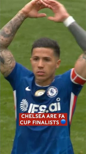 The full-time scenes at Wembley Stadium as ‪@chelseafc‬ book their place in the #EmiratesFACup final!