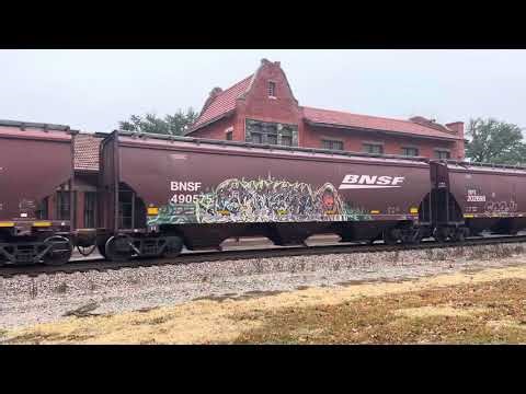 Southbound BNSF grain train 12/24/25