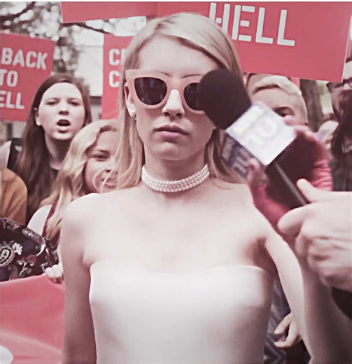 Chanel Oberlin in Monster High. #chaneloberlin #screamqueens #emmaroberts #monsterhigh #edit