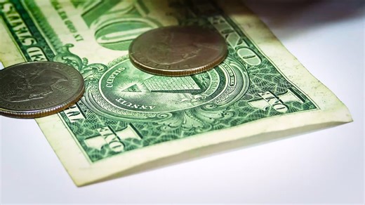 This video shows the crisis behind Uber, Deliveroo, and gig work