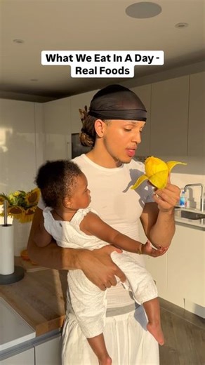 Jason Adetola Mackson on Instagram: "Full Day Of Eating Real Foods (Details Below) with my twin @janinetomi 10am Coconut Water 10:30am Chia Berry Pudding (Chia seeds, @theelectrictribe organic Irish sea moss, coconut yogurt, seasonal berries, coconut milk, maple syrup) 2pm Caesar Salad (Kale, chickpeas, cucumber, cherry tomatoes, bell pepper, avocado, hemp seeds, tahini, olive oil, maple syrup, sea salt, onion powder, fried oyster mushrooms) 7pm Spaghetti Bolognese (Walnuts, lentils, mushrooms, 