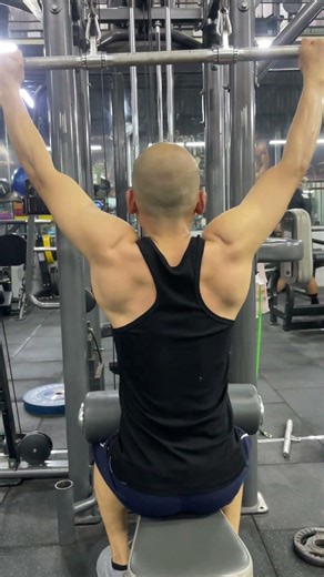 Back Muscles exercise #shortvideo #reels #gymexercise #muscle