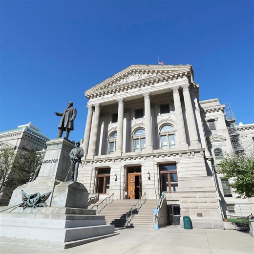 Indiana's GOP governor says he will call a special redistricting session