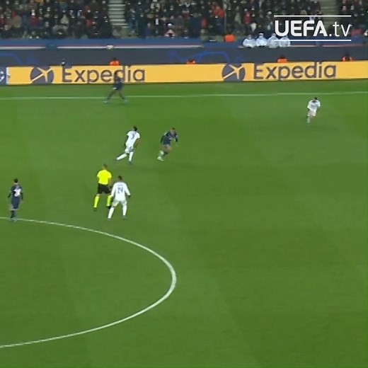 1.4M views · 10K reactions | How to lose your marker, by Mbappé 類 NFL wide receiver vibes  Micro-movements here  #UCL | UEFA Champions League | Facebook