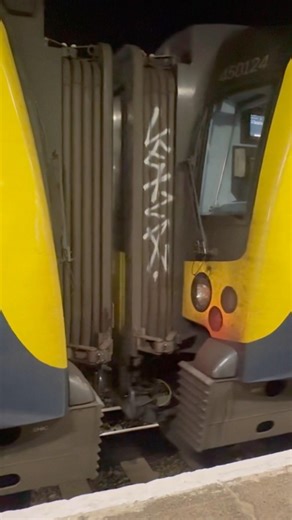 Class 450 Desiro Detatchment - SWR units split at Woking 01/01/26