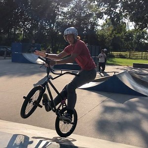 @ibmx_402 pick up bar game is on point!!! #pickupbar #lifebehindcandybars #lifebehindbars #nebraska #fremont #ridebikes #havefun #nowearbmx @nowearbmx | Nowear BMX