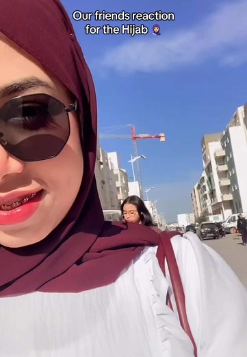 We did it together Alhamdulilah 👭🏻🥹 #hijabigirl #friendsreaction