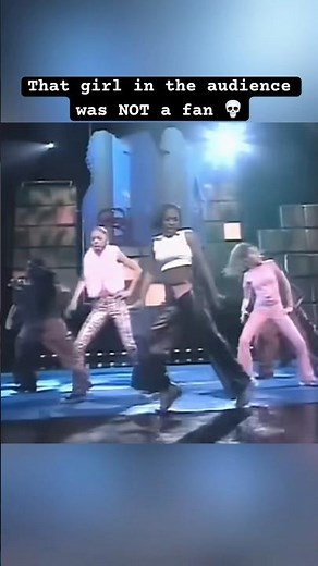 3LW performing their heart out while one girl in the audience hates it #3lw #choreography