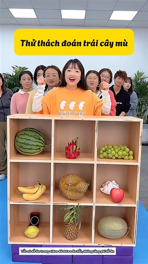 Tìm trái cây bí mật sau hộp mù #xuhuong #reels #giaitri #troll #vuinhon #haihuoc #thuthach #reels | Tiểu đậu đậu