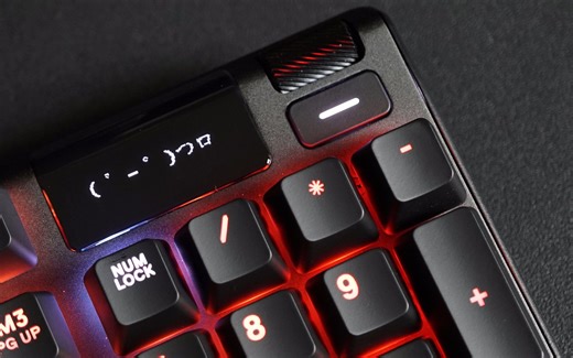 赛睿APEX PRO：仅靠一块屏幕+两个按键就能设置键盘多种参数