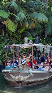 😱 WTF… what happened during Disney’s OLDEST ride accident that they still refuse to talk about?! Why Disney Refuses to Talk About Its Oldest Ride Accident #Disney #ThemeParks #History #Mystery | Behind The Castle Walls