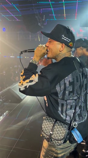 BREAKOUTRD on Instagram: "Ya en tarima @ronny_gtaa en @lovera_disco la más prestigiosa 👑"