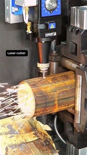 Metal pipe cutting in automatic lesser cutter