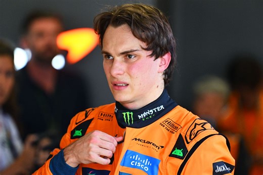 Watch: Oscar Piastri, Nico Hulkenberg, and Franco Colapinto crash out of the F1 Brazil GP sprint