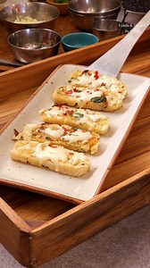 New snack recipe - Suji Garlic Bread 😋 Suji ka nashta | Quick & easy kid's special snacks recipe #FoodsAndFlavors #RecipesByShilpi #FoodsAndFlavorsByShilpi #Recipes #snacks | Foods And Flavors