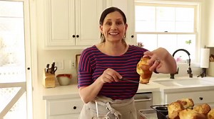 It's popover season! And you too can have sky-high popovers with these 7 tricks! PRINT RECIPE HERE: https://entertainingwithbeth.com/popovers-7-tips-for-mile-high-success/ | Entertaining with Beth