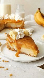 BANOFFEE CHEESECAKE🍌COMMENT ‘CHEESECAKE’ and I’ll DM you the recipe! Follow @thelittleblogofvegan for the best vegan recipes! Vegan, No-Bake, No-Egg, No-Dairy, Gluten-Free option! Unbelievably CREAMY banoffee cheesecake - A buttery biscuit base, banana cheesecake filling topped with gooey caramel, whipped cream swirls & more banana! You better believe this is the BEST EVER Banoffee cheesecake EVER! Perfect for Fall🍁🍂🍌 —-> Get the recipe on my website: thelittleblogofvegan.com Type ‘Banoffee 