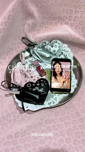 Clinique Singapore × Chautfifth: Elevate Your Lipstick with a Charm 💝 The heart-shaped lipstick case in pink leopard carries your lipstick and doubles as a charming accent for your everyday look. Finished with playful eyelet details, for a soft yet stylish edge. Eyelet Heart Lipstick Case Charm available in Pink Leopard, Black, Metallic Silver Available NOW at all CHAUTFIFTH stores & www.chautfifth.com 🇸🇬Suntec City Mall, Level 1, # 01-443, 3 Temasek Blvd 038983 (Near KOI Thé & Starbucks Leve