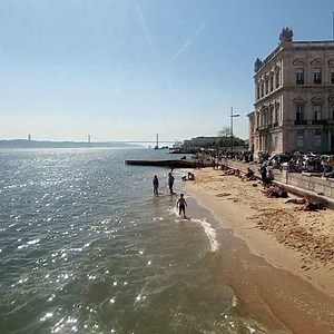 297K views · 7.1K reactions | Live from Lisboa with 29 degrees! Hot Spring ☀@lisboalive #aovivo #live #riotejo #lisboa #lisbon #lisbonne #lissabon #lisbona #primavera #portugal #terreirodopaço #caisdascolunas | LISBOA Live | Facebook