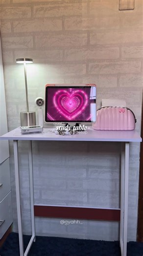 Got this affordable study table here! ➡️@₊˚✧ ﾟ. gyahh ₊˚✧ ﾟ. ⬅️ super sulit and madali lang iassemble 💯💌 #studytable #table #desk #affordable #fyp