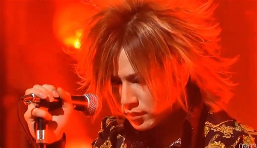 [VIETSUB] #紅蓮 - #ガゼット (#GUREN - THE GAZETTE) https://www.youtube.com/watch?v=2KevpUhNIjA Con hỡi, xin con đừng tan biến.. Mong con cho mẹ nghe thấy hơi thở bé nhỏ Mẹ đã nghe thấy tiếng nôi đung đưa khi bịt lại đôi tai Bông sen thắm đỏ nở vào một mùa xuân không thể nào quay trở lại | 0903