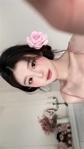 Kawaii Japanese Girls in Fashion and Culture
