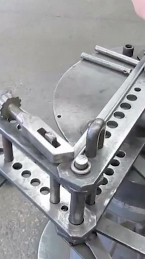 Making an eye-bolt out of 1/4" round rod.