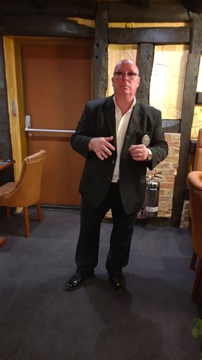 #fyp #viral #trending #tiktok #magic #magician #closeup #wedding