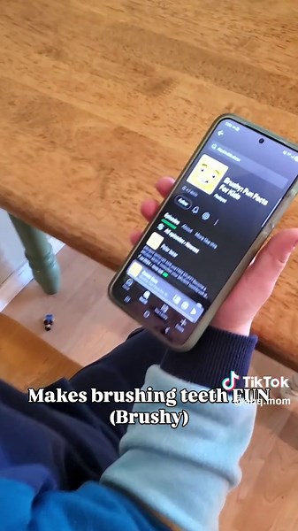 ✨ Screen-free wins, ABQ moms 🙌🎧 If your kids are anything like mine, the car rides, quiet time, or even brushing teeth can turn into a *whole thing* 😅 Enter: **podcasts that actually keep their attention** 👏 We rounded up some of our FAVORITES, kid approved and parent appreciated 💛 💥 **Smash Boom Best** (@smashboombest) Silly debates that get kids thinking (and laughing) 🐄 **Super Smart Farm Show** (@supersmartfarmshow) All the farm animal facts (we’ve learned so much!) 🦉 **Super Great K