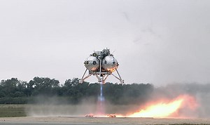 Watch NASA's Morpheus take to the air - then make a smooth landing